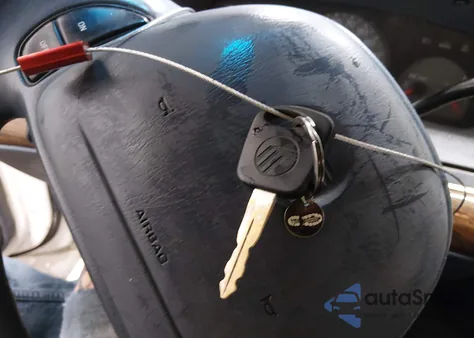 1998 Mercury Grand Marquis из США, поврежденный, VIN 2MEFM74W2WX663715